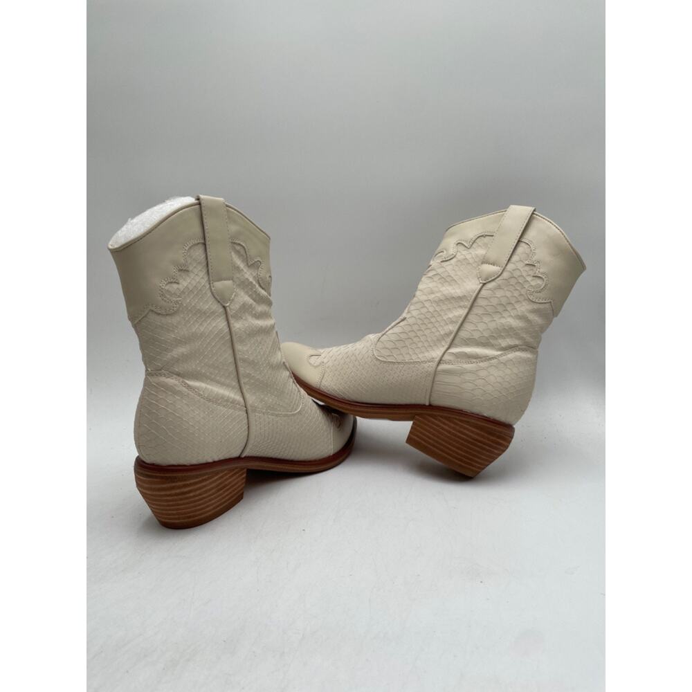 MIA Cream Western Boots - Picture 8 of 11